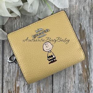Coach X Peanuts Snap Wallet With Charlie Brown Bag Purse